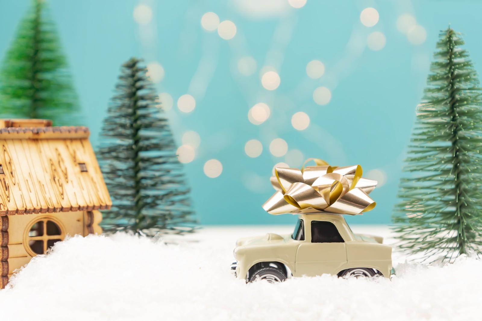 If you want to gift someone a car, there are certain steps to you need to follow.